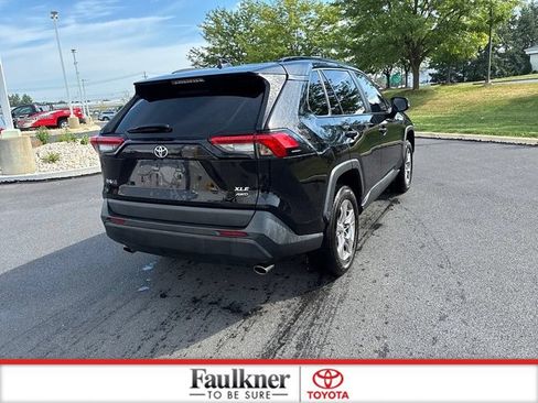 Certified 2022 Toyota RAV4 XLE AWD/4WD image 11