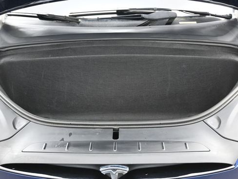 Used 2022 Tesla Model X image 45