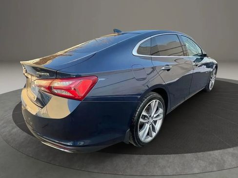 Used 2022 Chevrolet Malibu Premier FWD image 2