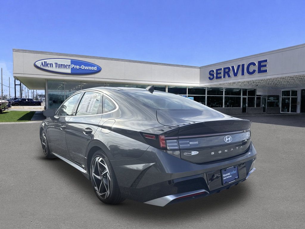 Certified 2025 Hyundai Sonata SEL FWD image 6