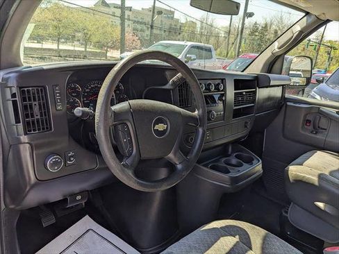 Used 2013 Chevrolet Express 2500 w/ Power Package RWD image 8