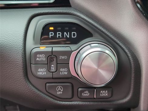 New 2026 RAM 1500 Laramie AWD/4WD image 27