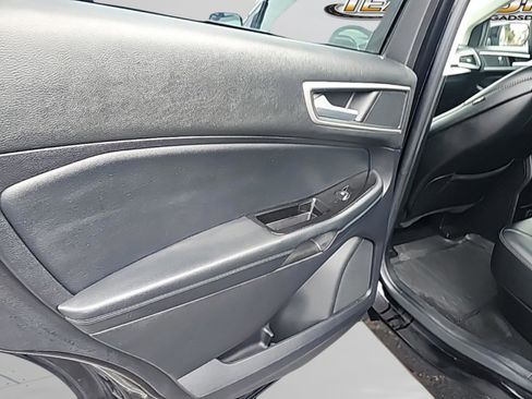 Used 2020 Ford Edge SEL w/ Cold Weather Package image 27