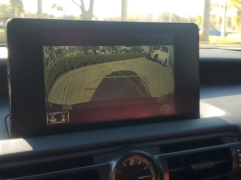 Used 2025 Lexus IS 300 w/ Premium Package RWD image 32