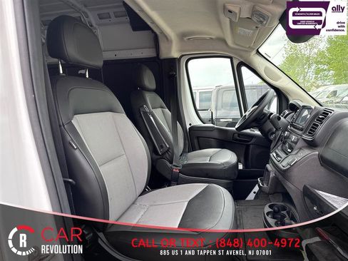 Used 2025 RAM ProMaster 2500 w/ Convenience Group FWD image 8