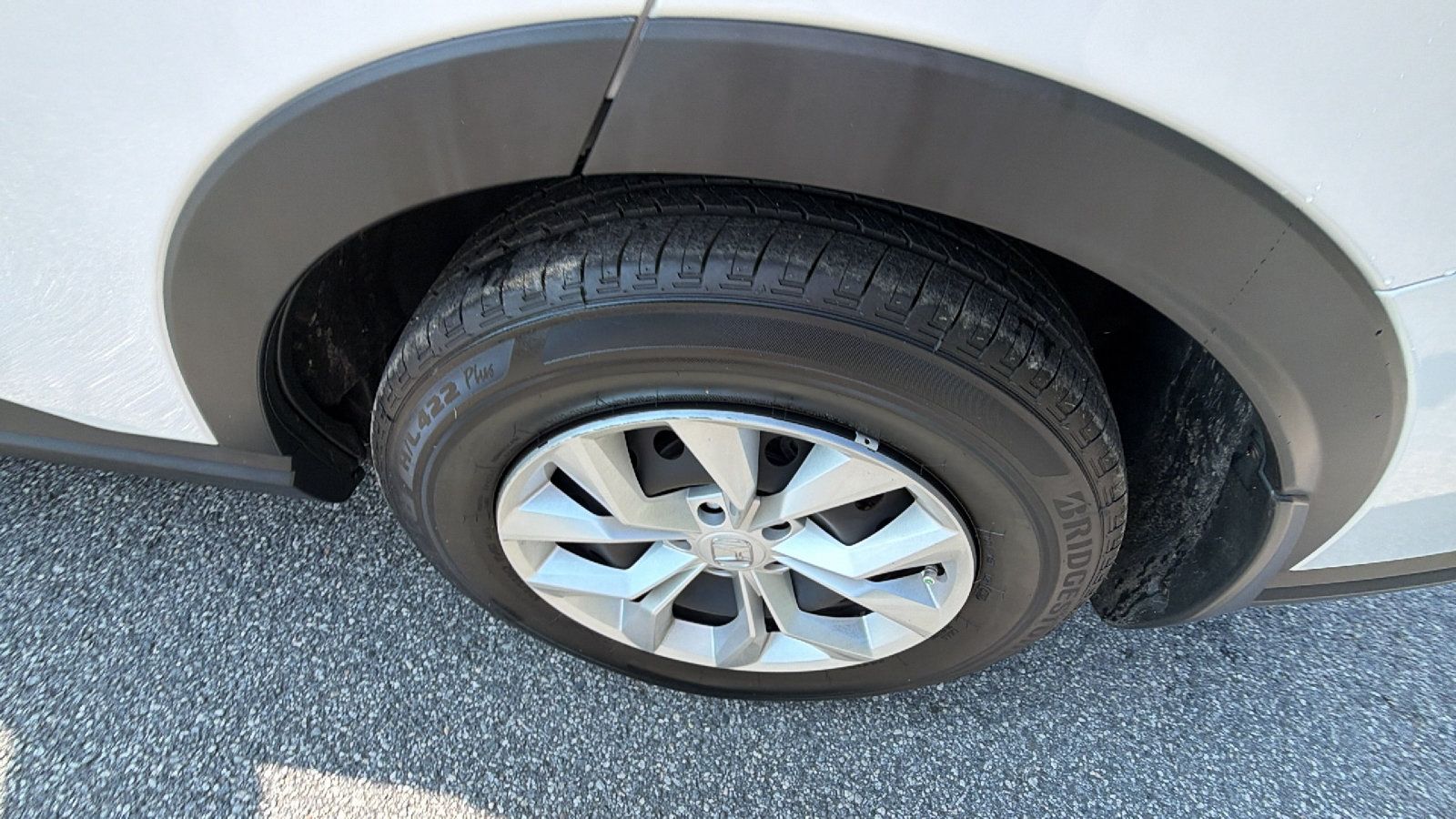 Used 2024 Honda CR-V LX image 9