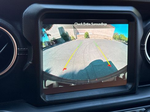 Used 2022 Jeep Wrangler Unlimited Sahara 4xe w/ Cold Weather Group image 19