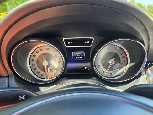 Used 2015 Mercedes-Benz CLA 250 image 16