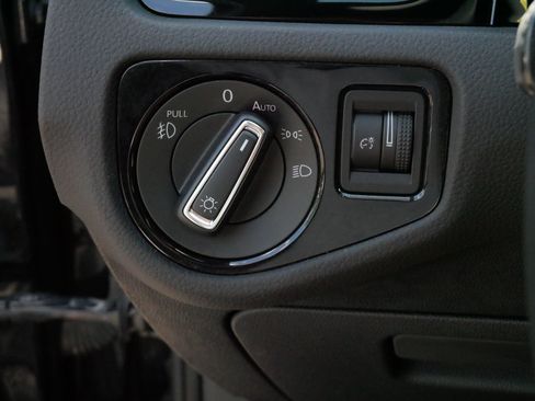 Certified 2020 Volkswagen GTI S FWD image 27
