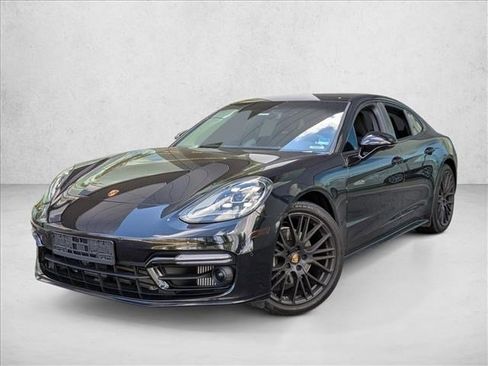 Used 2023 Porsche Panamera image 1