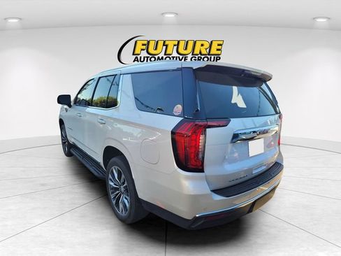 Used 2022 GMC Yukon SLT w/ SLT Premium Package AWD/4WD image 4