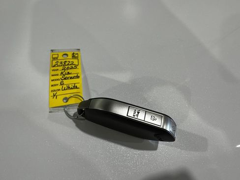 Used 2025 Kia Sorento S FWD image 44