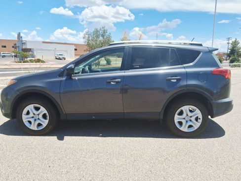 Used 2015 Toyota RAV4 LE FWD image 2