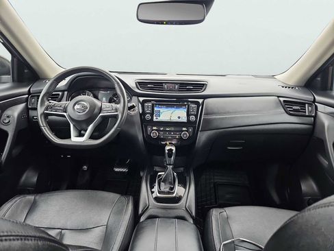 Used 2017 Nissan Rogue SL image 11