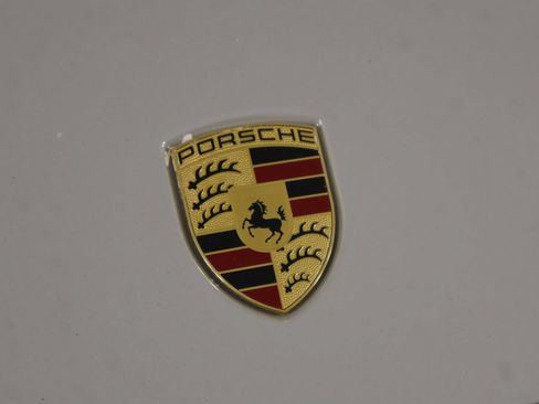 Certified 2023 Porsche Cayenne AWD/4WD image 29