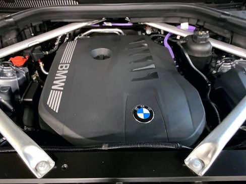 New 2026 BMW X5 xDrive40i w/ Premium Package image 16