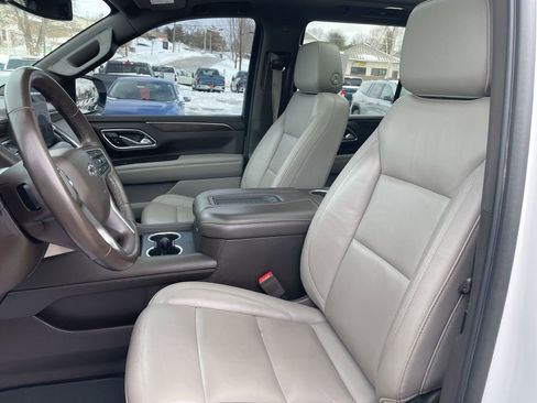 Used 2021 Chevrolet Tahoe Z71 image 3