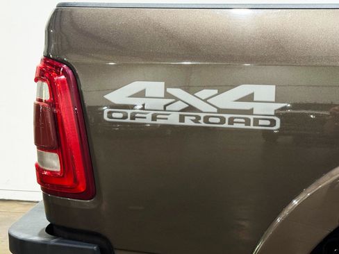 Used 2020 RAM 2500 Limited AWD/4WD image 25