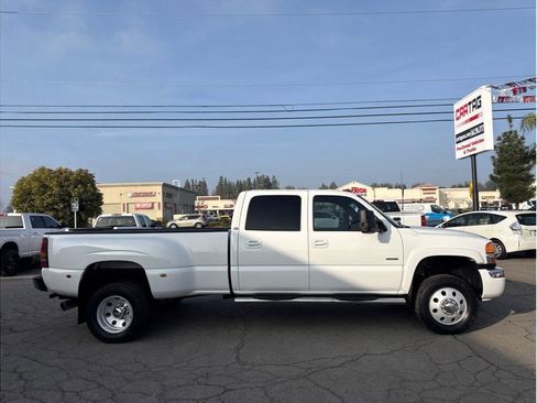 Used 2006 GMC Sierra 3500 SLT w/ Heavy-Duty Power Package image 4