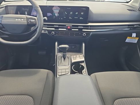 New 2026 Kia Sportage LX FWD image 14