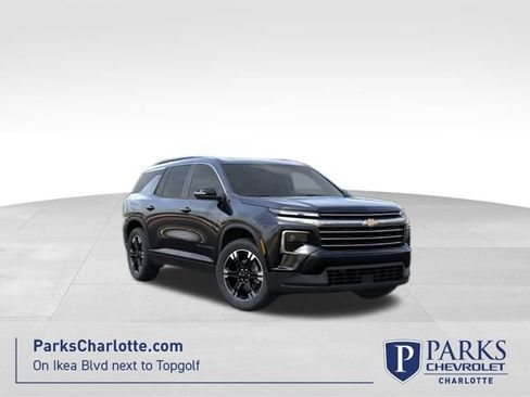 New 2027 Chevrolet Traverse LT FWD image 1