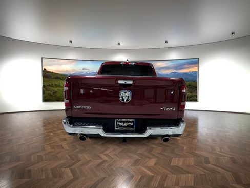 Used 2019 RAM 1500 Laramie AWD/4WD image 4