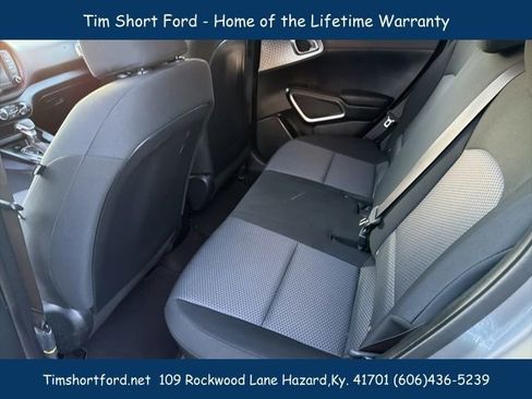 Used 2025 Kia Soul LX w/ LX Technology Package image 9