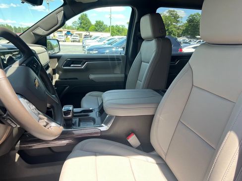 New 2026 Chevrolet Silverado 1500 LTZ w/ LTZ Premium Package AWD/4WD image 8
