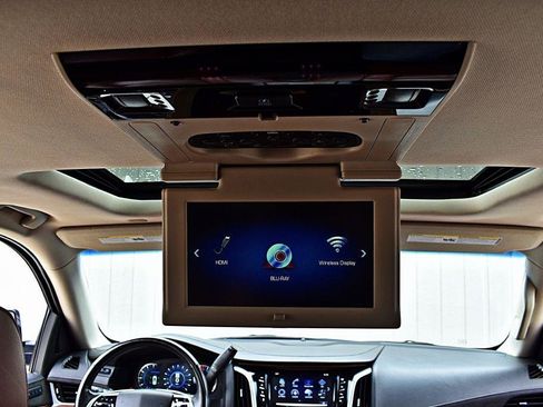 Used 2020 Cadillac Escalade Luxury RWD image 51