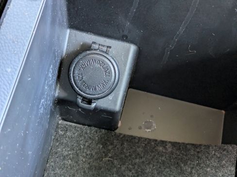 Used 2020 Subaru Outback Limited w/ Popular Package #2 image 33