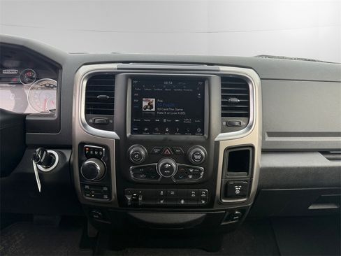 Used 2018 RAM 1500 Big Horn image 11