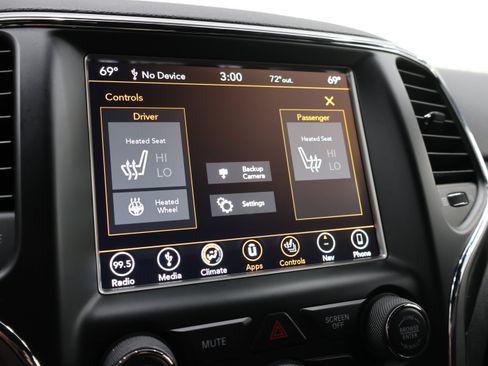 Used 2018 Jeep Grand Cherokee Altitude AWD/4WD image 53