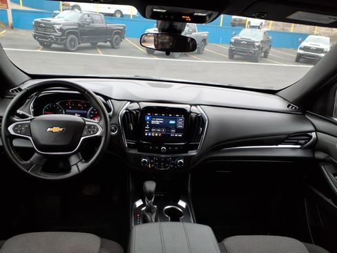 Used 2023 Chevrolet Traverse LT w/ LPO, Floor Liner Package image 13