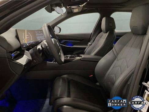 Used 2025 BMW 530i xDrive image 15