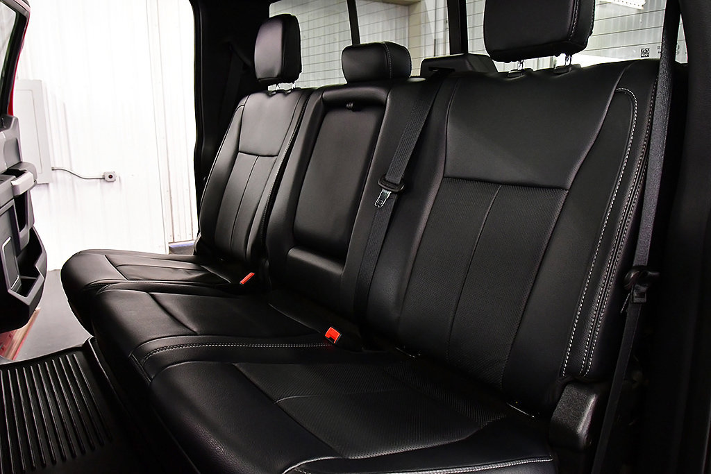 Used 2022 Ford F250 Lariat w/ Black Appearance Package AWD/4WD image 31