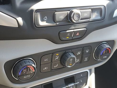 Certified 2023 GMC Terrain SLE w/ Driver Convenience Package image 27