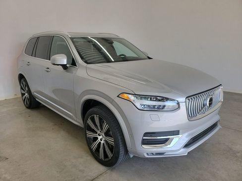 Used 2023 Volvo XC90 B6 Ultimate w/ Lounge Package AWD/4WD image 4