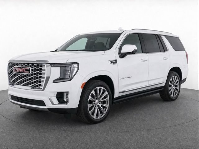 Certified 2022 GMC Yukon Denali w/ Denali Premium Package AWD/4WD image 3