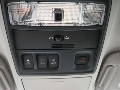 Used 2024 Toyota 4Runner SR5 image 33