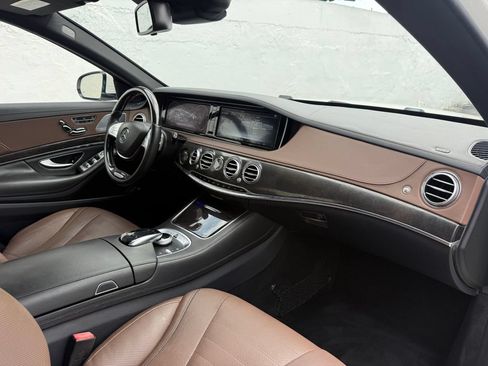 Used 2016 Mercedes-Benz S 550 Sedan image 14