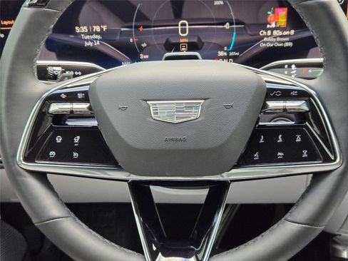 Used 2024 Cadillac Lyriq Sport RWD image 17