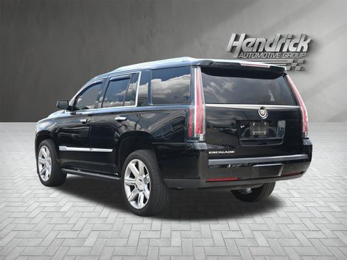 Used 2015 Cadillac Escalade Premium RWD image 9