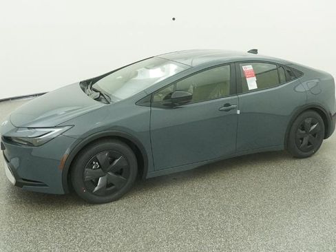 New 2026 Toyota Prius Plug-In Hybrid image 8