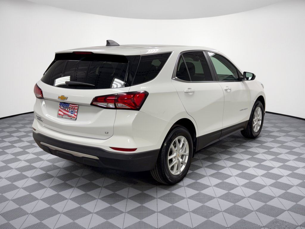 Used 2024 Chevrolet Equinox LT w/ LPO, Floor Liner Package FWD image 9