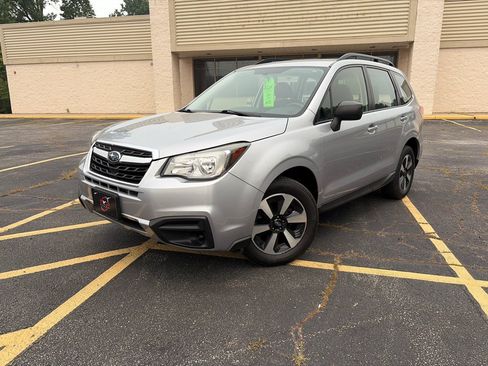 Used 2017 Subaru Forester 2.5i w/ Alloy Wheel Package AWD/4WD image 1