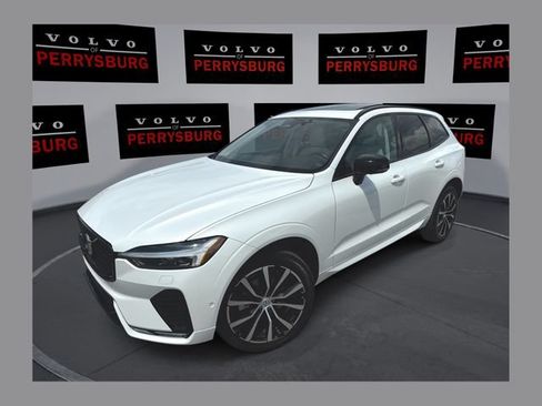 Used 2024 Volvo XC60 B5 Plus w/ Climate Package AWD/4WD image 1