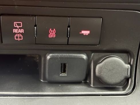 Used 2015 GMC Acadia SLE AWD/4WD image 26