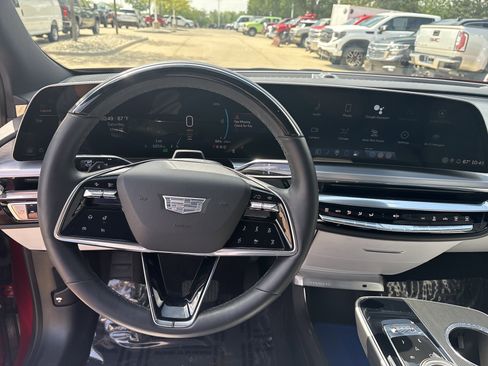 Used 2024 Cadillac Lyriq Sport RWD image 21
