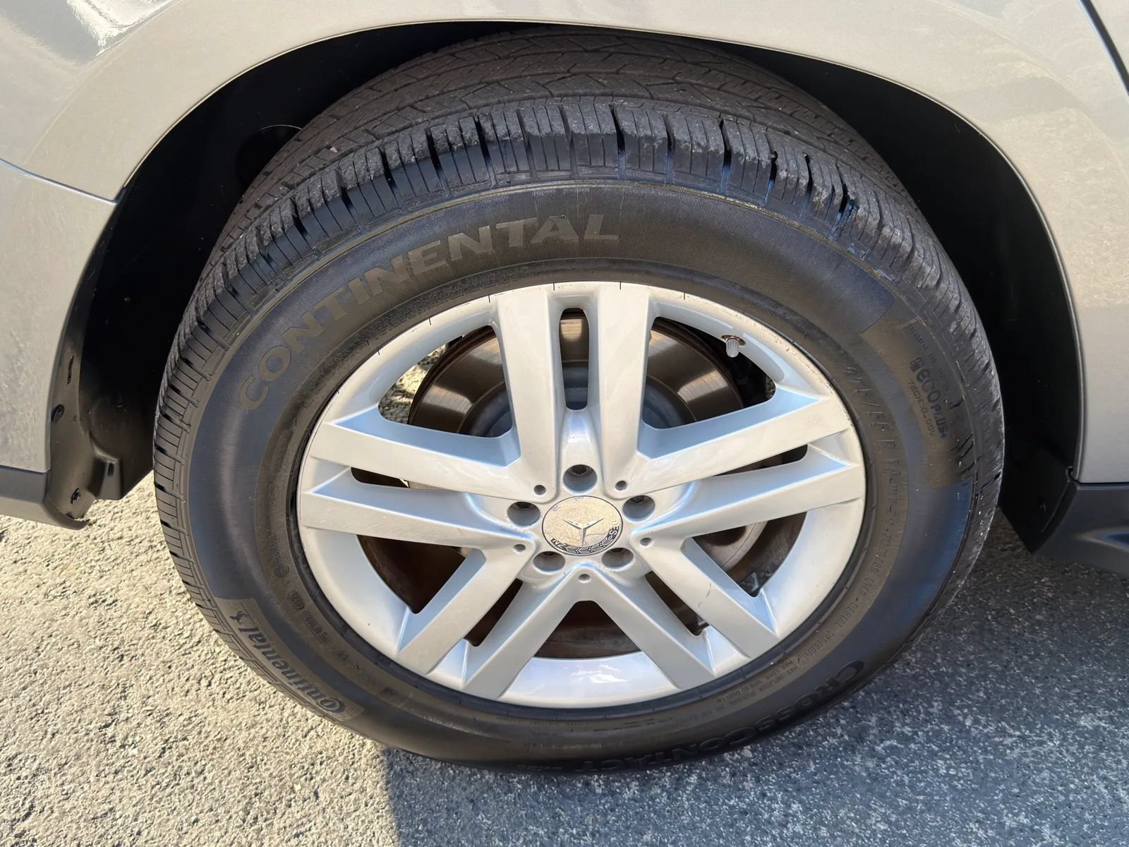 Used 2015 Mercedes-Benz GL 450 4MATIC w/ Parking Assist Package image 36
