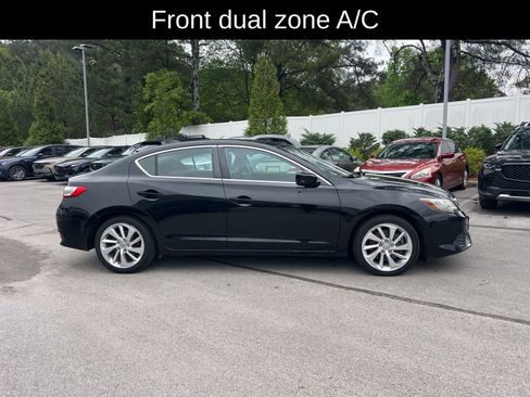 Used 2018 Acura ILX FWD image 3